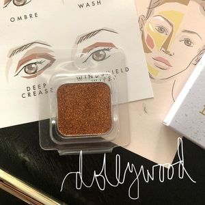 Maskcara Eyeshadow (Dollywood)